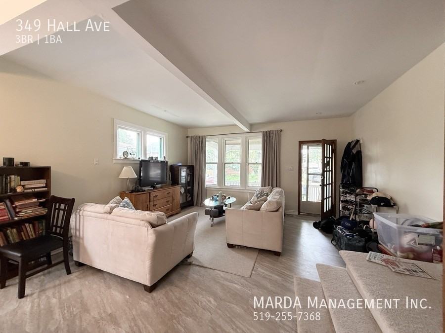 349 Hall Ave - Photo 6 of 27