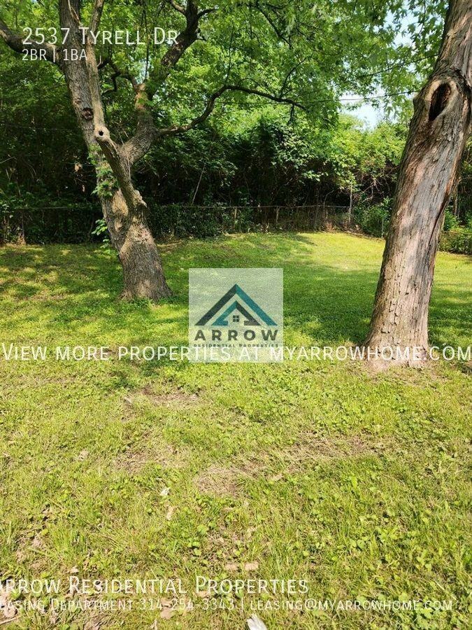 2537 Tyrell Dr - Photo 3 of 20