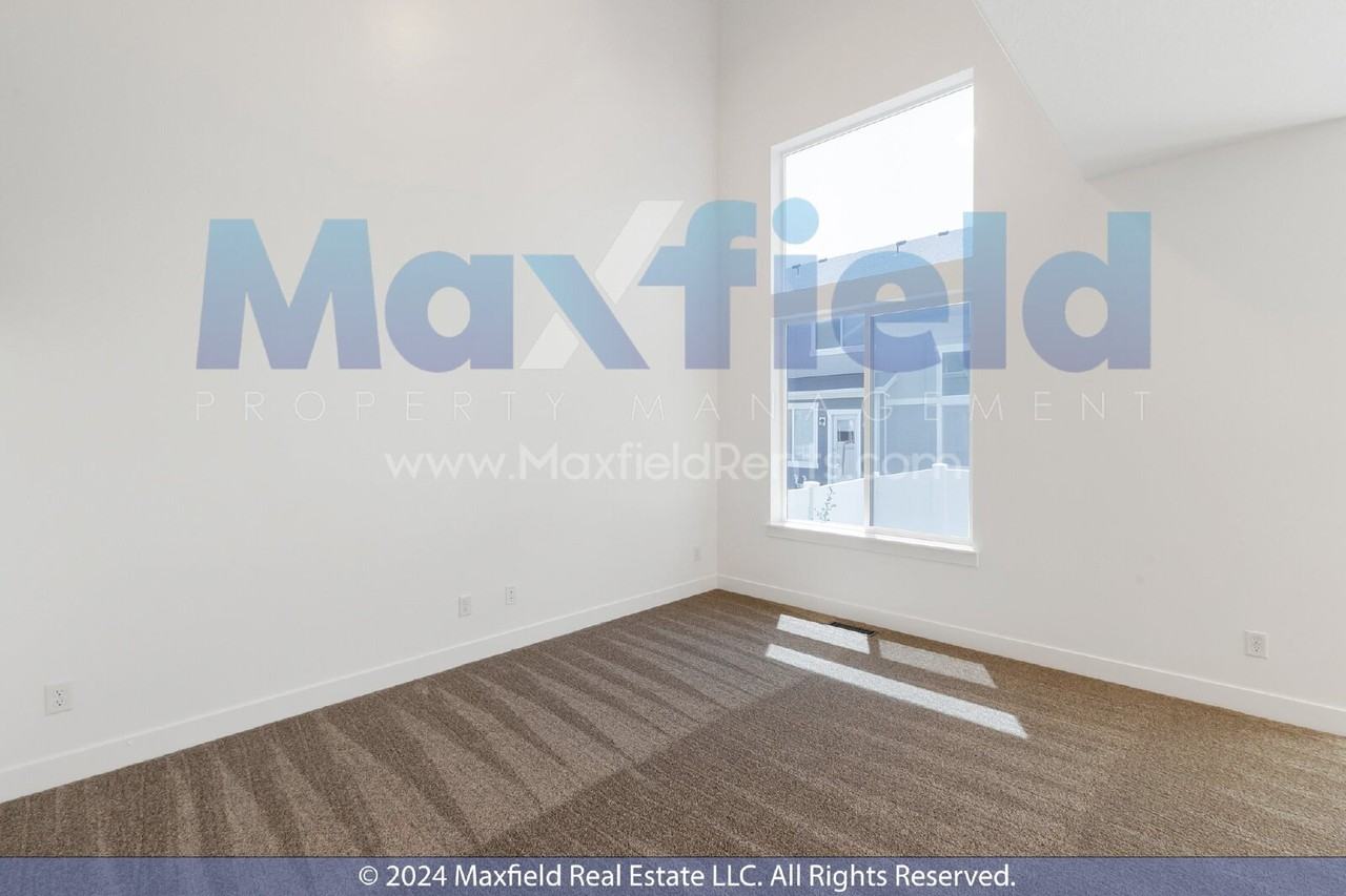 4163 W 1650 N - Photo 6 of 26