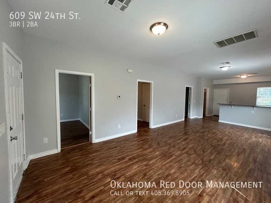 609 Sw 24th St #24 - Photo 4 of 27