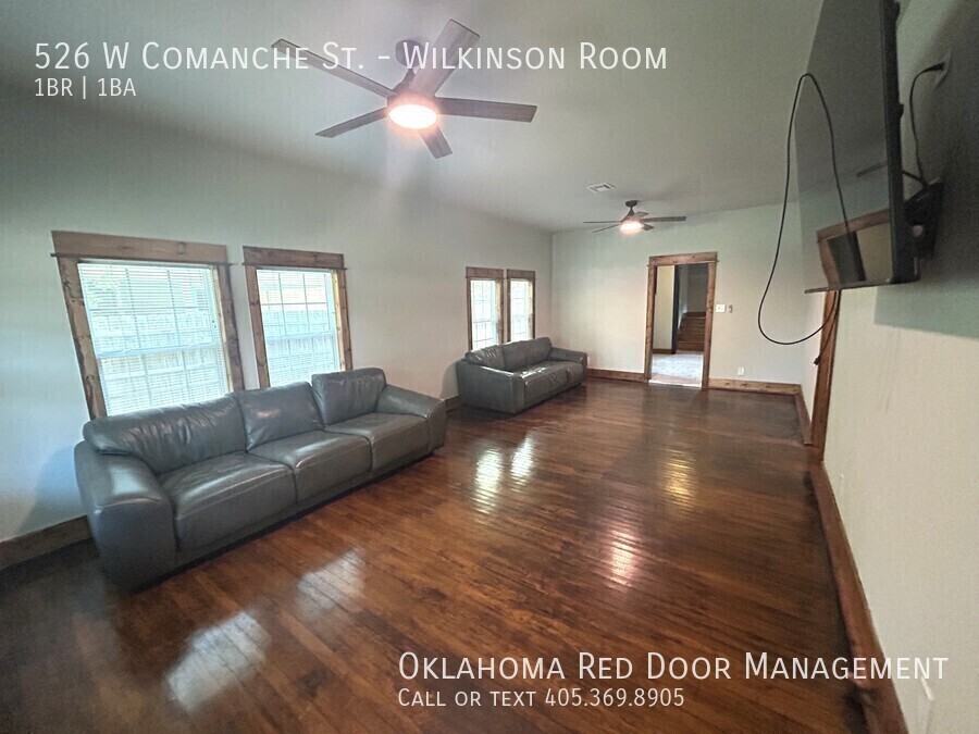 COMANCHE & - Photo 2 of 30