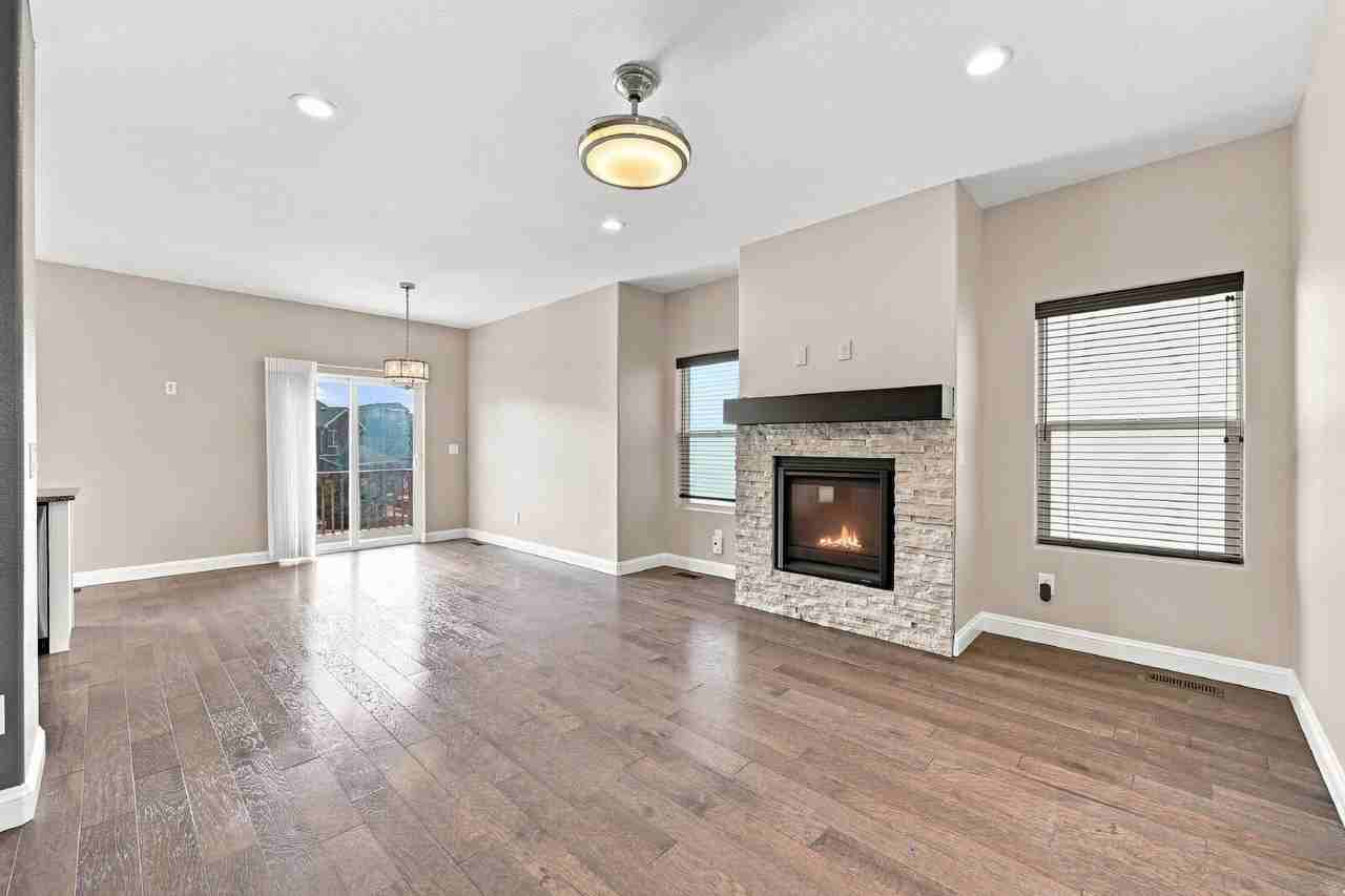 5671 Majestic Dr - Photo 4 of 46