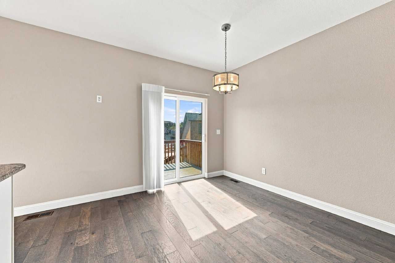 5671 Majestic Dr - Photo 7 of 46