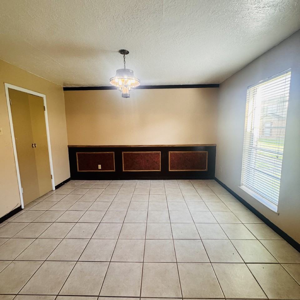 331 Pinchback Rd - Photo 4 of 23
