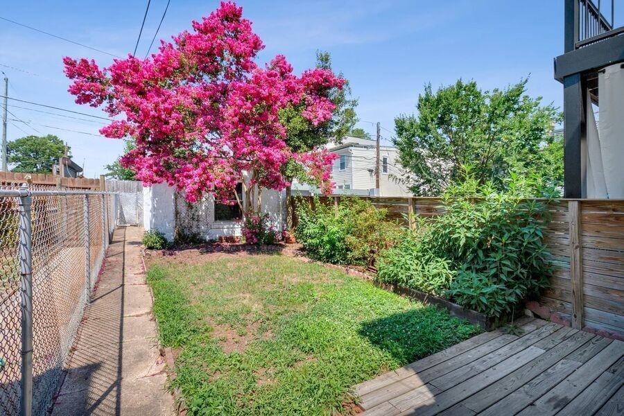 3918 13th St Nw - Photo 3 of 50