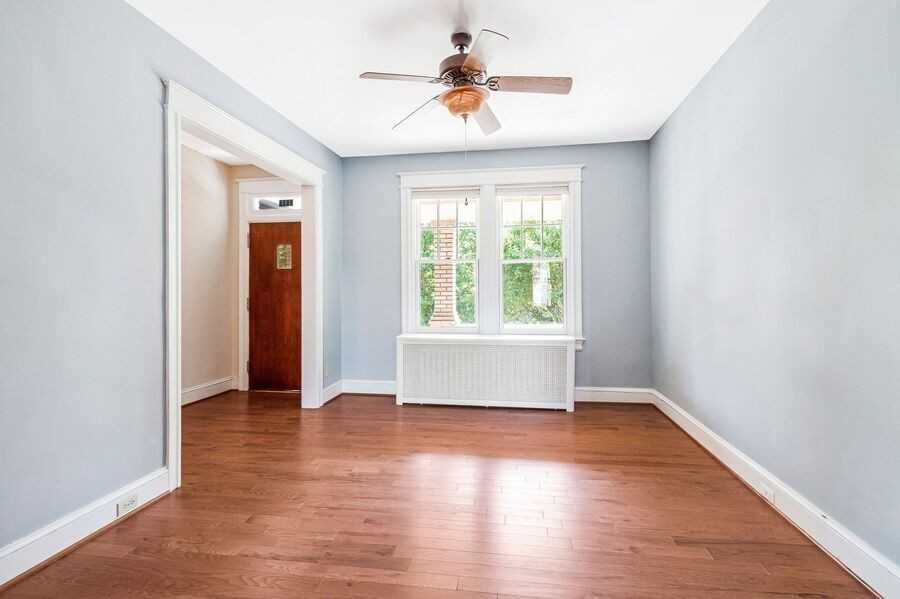 3918 13th St Nw - Photo 7 of 50