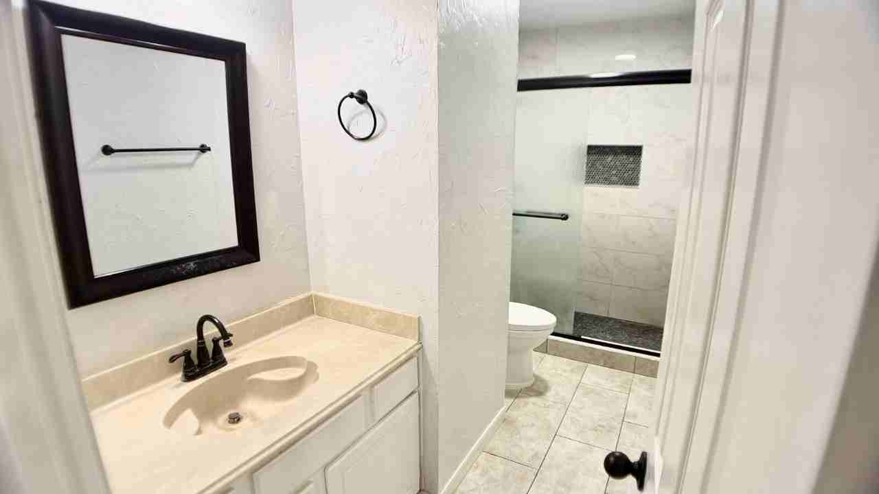17743 Seven Pines Dr - Photo 5 of 7