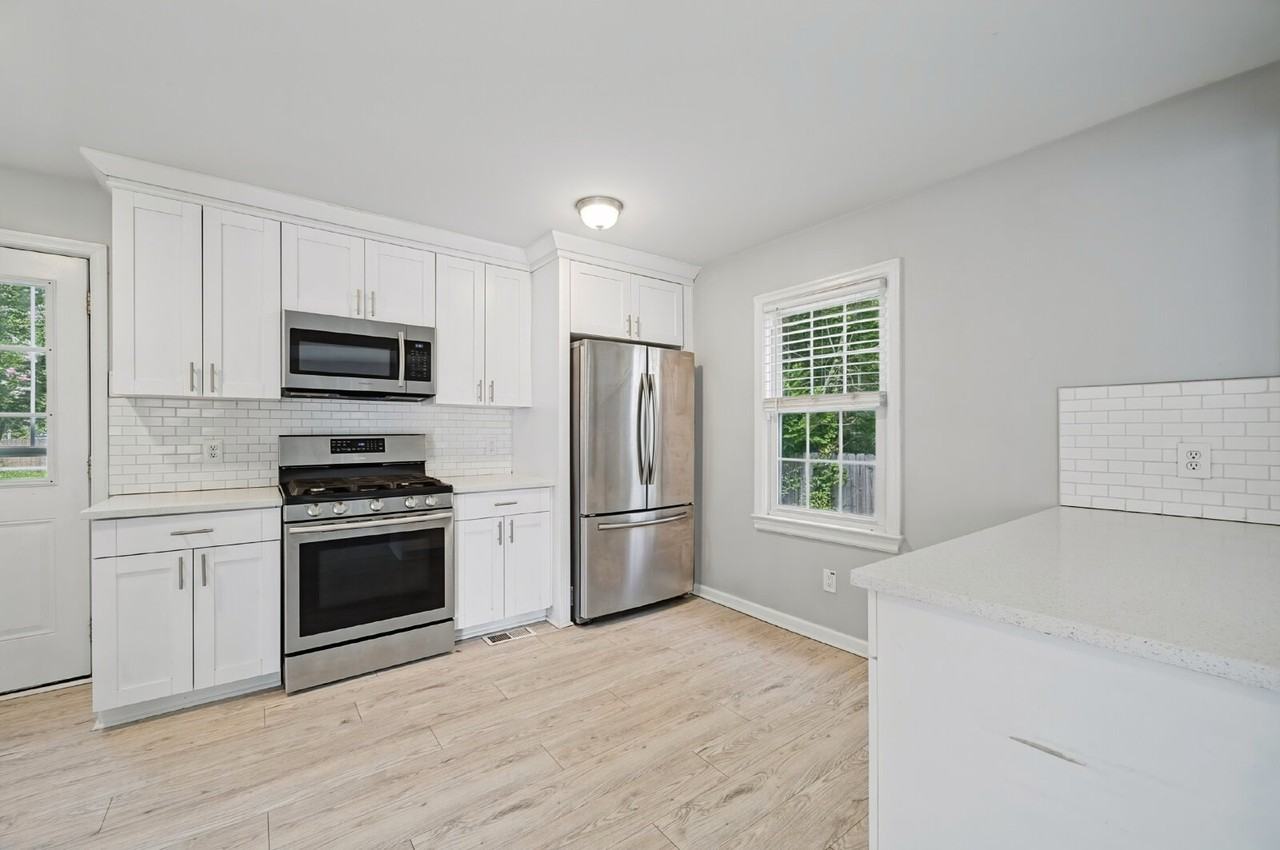 9 Laurel Dr - Photo 7 of 22