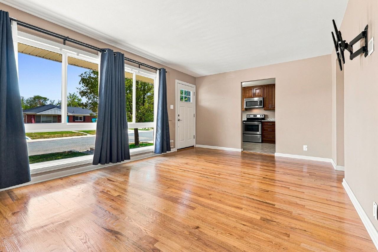 10807 Larry Dr - Photo 6 of 31