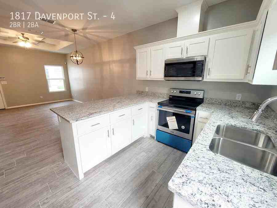 1817 Davenport St #4 - Photo 6 of 21