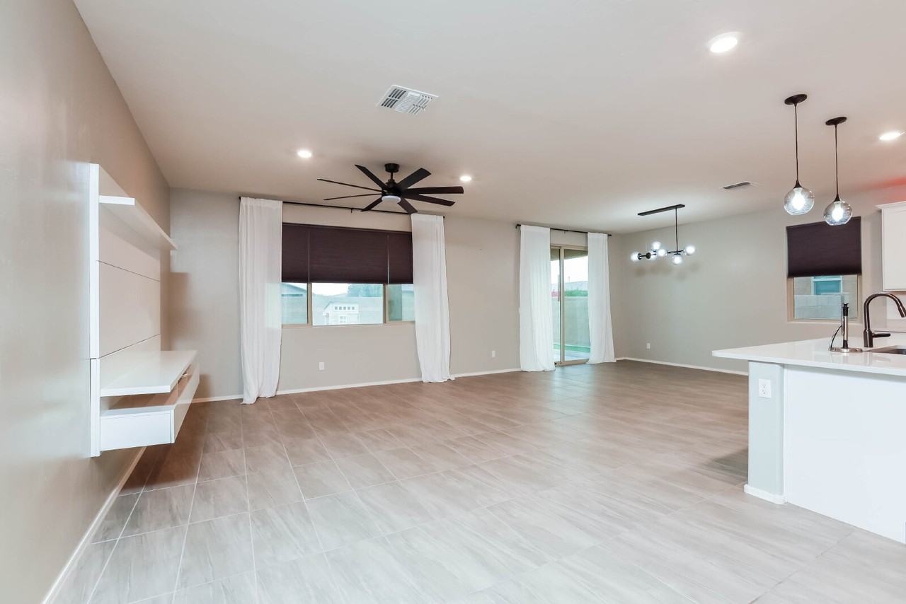 12259 N Sutter Dr - Photo 3 of 15