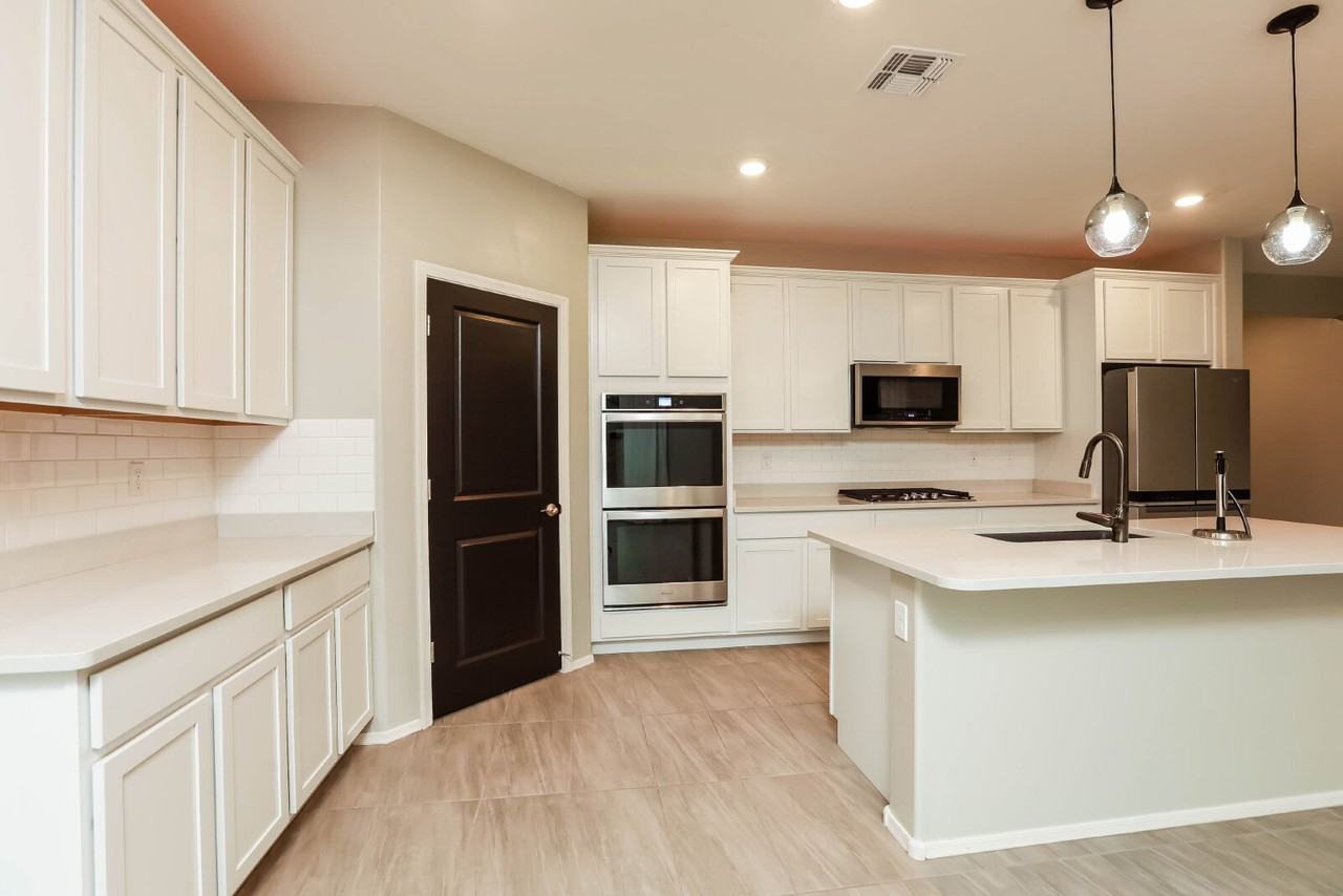 12259 N Sutter Dr - Photo 5 of 15