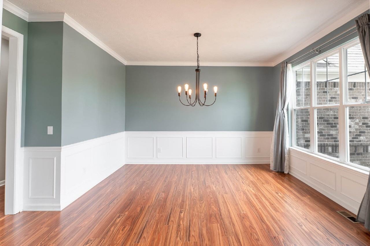 1325 Brentford Ln - Photo 7 of 12