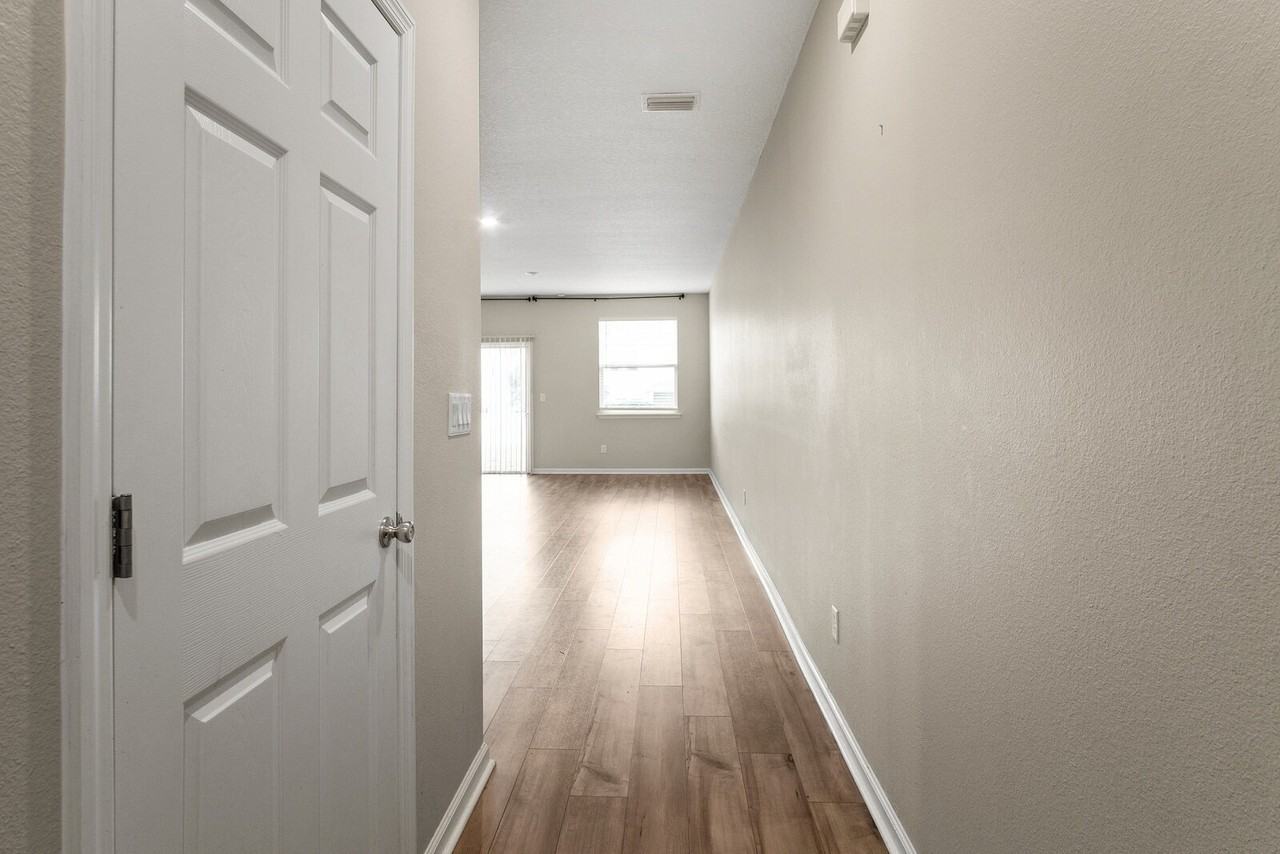9787 Fiddleback Ln - Photo 5 of 35