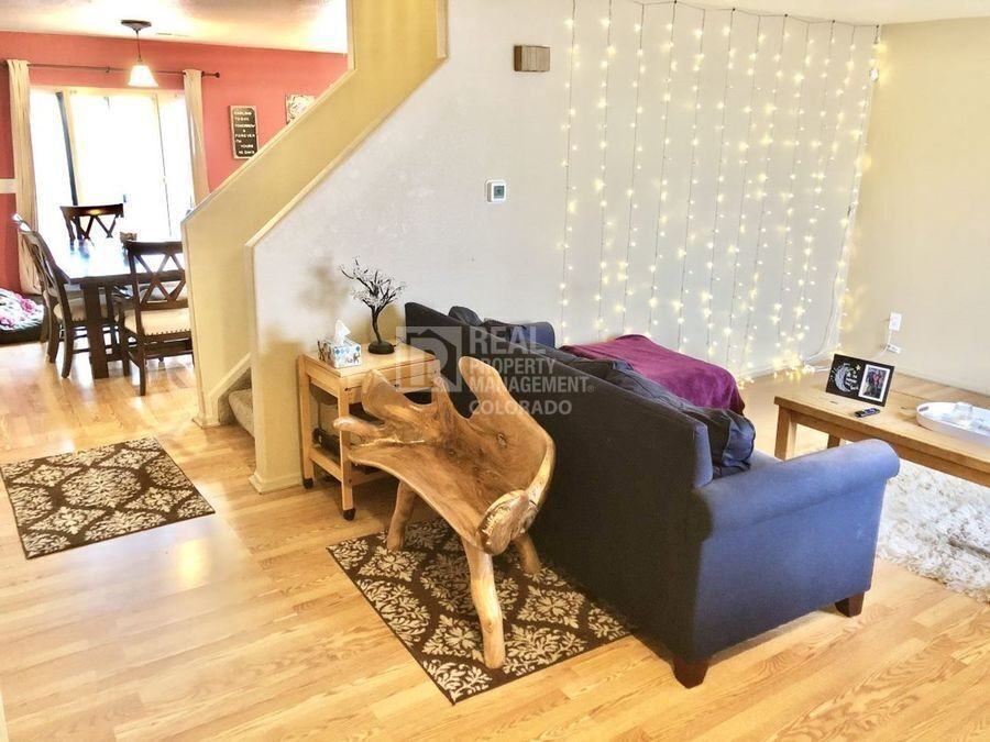4283 W Kenyon Ave - Photo 4 of 24