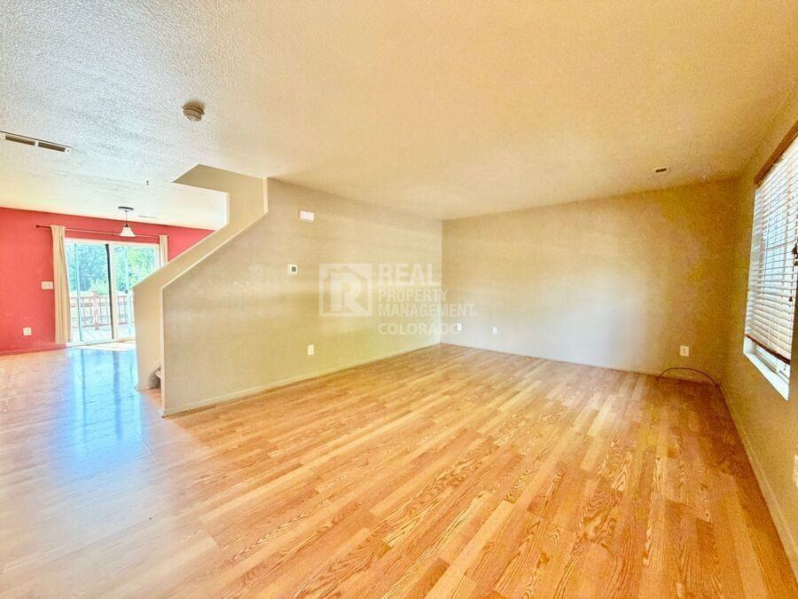 4283 W Kenyon Ave - Photo 5 of 24