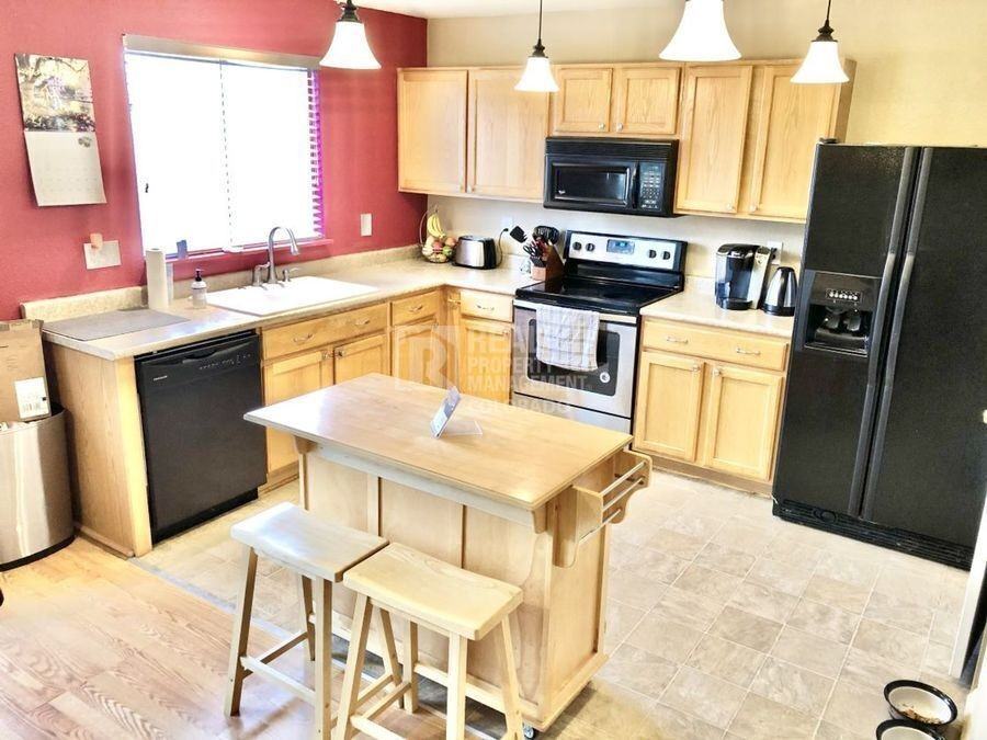 4283 W Kenyon Ave - Photo 7 of 24
