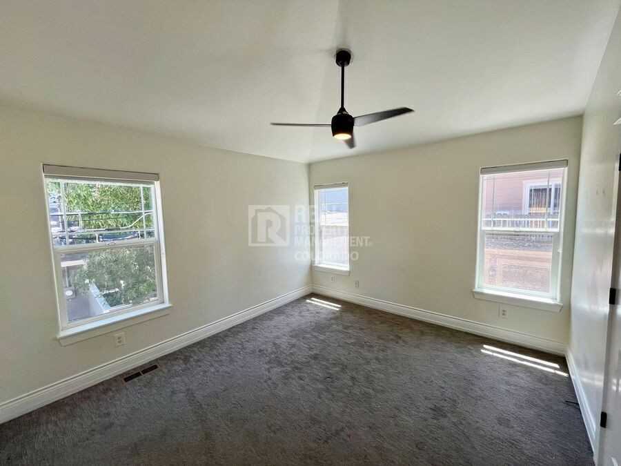 710 Albion St - Photo 7 of 17