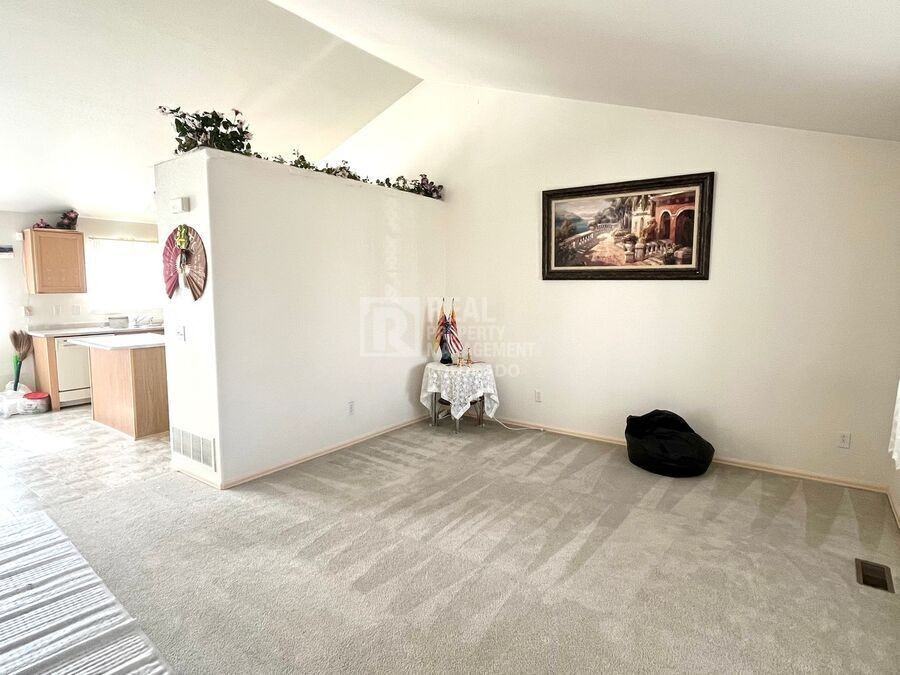 6326 Grand Mesa Dr - Photo 3 of 17