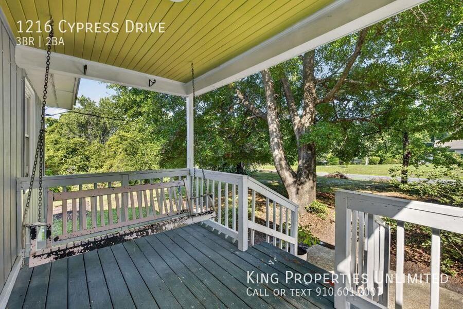 1216 Cypress Dr - Photo 6 of 34