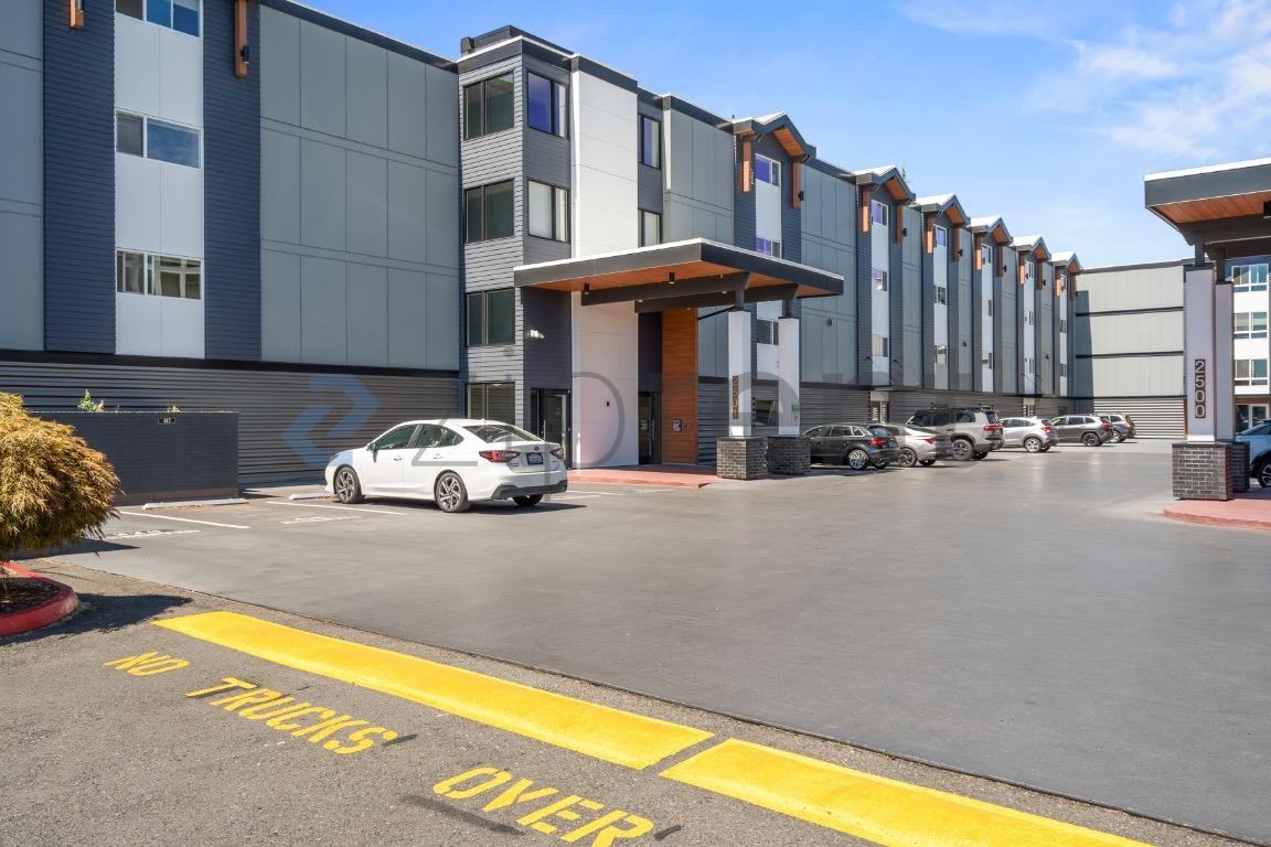 2501 Canterbury Ln E #222