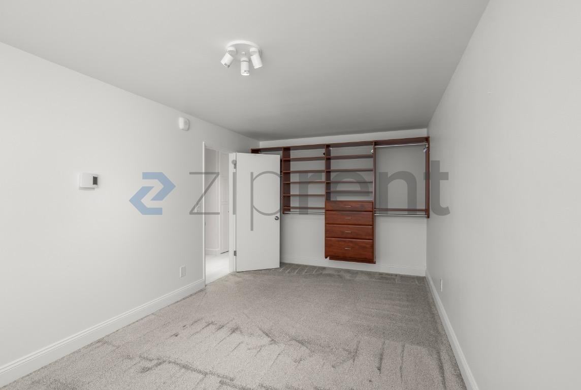 2501 Canterbury Ln E #222 - Photo 6 of 19