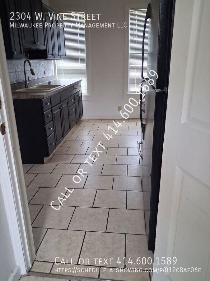 2304 W Vine St - Photo 3 of 10