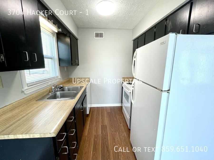 3704 Hacker Ct #1 - Photo 3 of 7