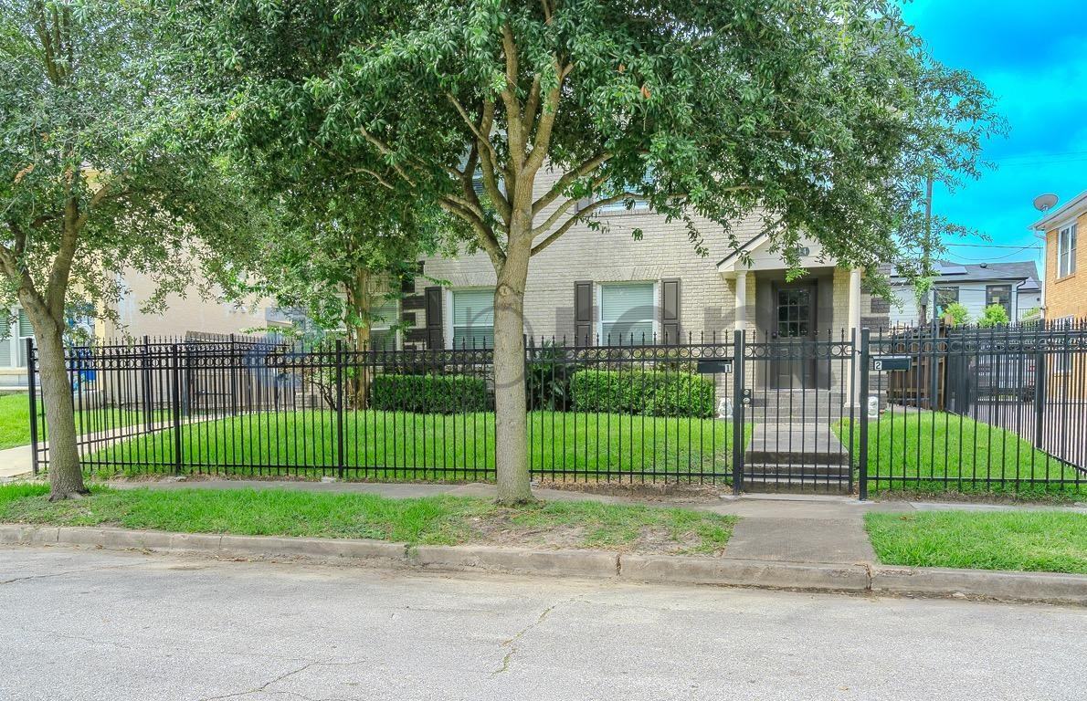 2714 Palm St #2 - Photo 2 of 27
