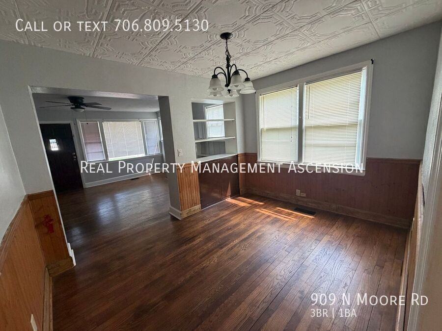 909 N Moore Rd - Photo 4 of 27