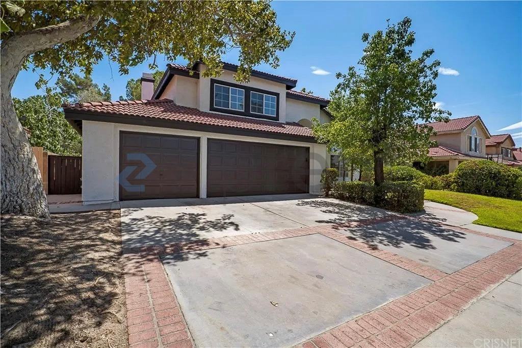1802 Bradcliff Way - Photo 5 of 38