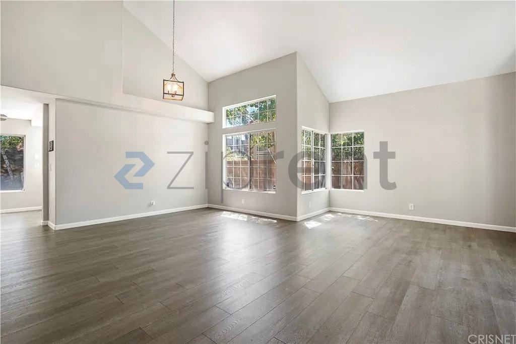 1802 Bradcliff Way - Photo 6 of 38