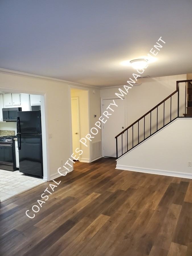 10020 1/2 Base Line Rd #1 - Photo 6 of 42