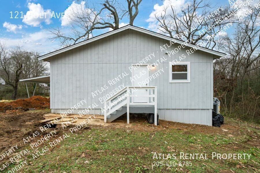 121 Holt Ave - Photo 5 of 21