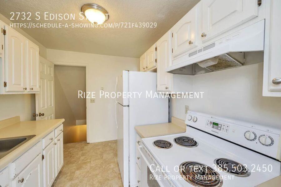 2732 S Edison St - Photo 2 of 17