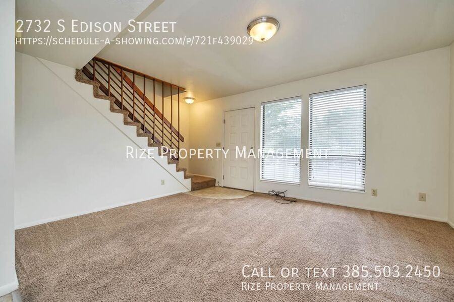 2732 S Edison St - Photo 3 of 17
