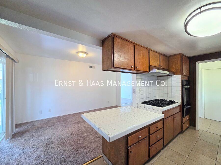 873 E Turmont St - Photo 6 of 37