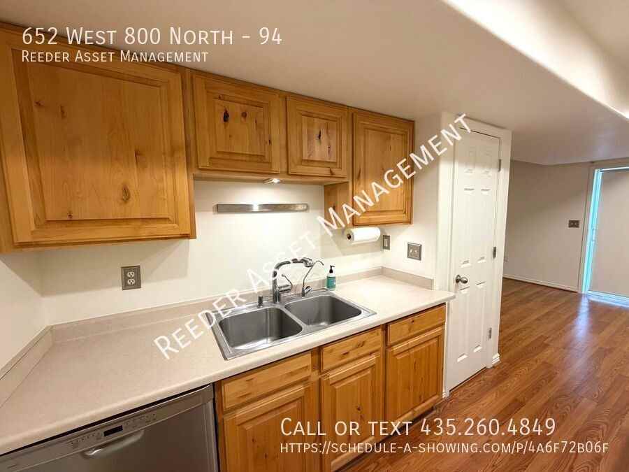 652 W 800 N #94 - Photo 4 of 17