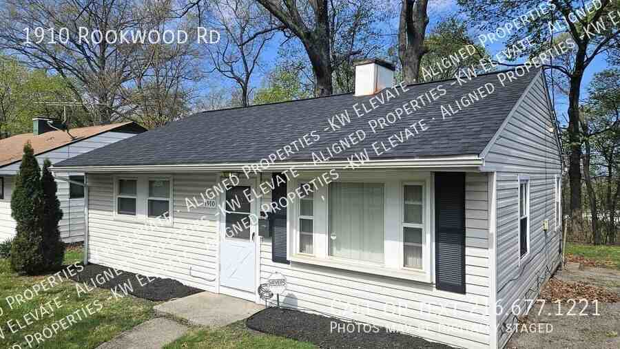 1910 Rookwood Rd - Photo 2 of 21
