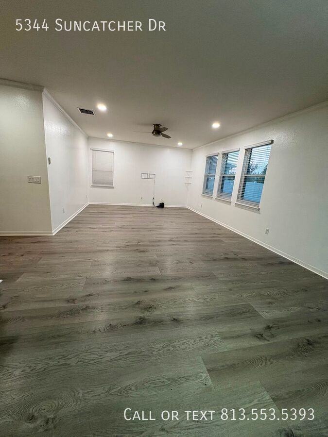 5344 Suncatcher Dr - Photo 5 of 50