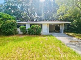 featured image of 1427 Pleasant Pl