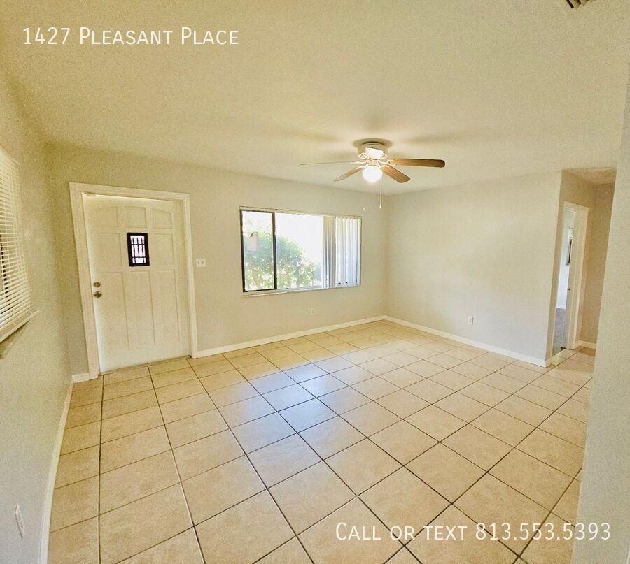 1427 Pleasant Pl - Photo 3 of 29