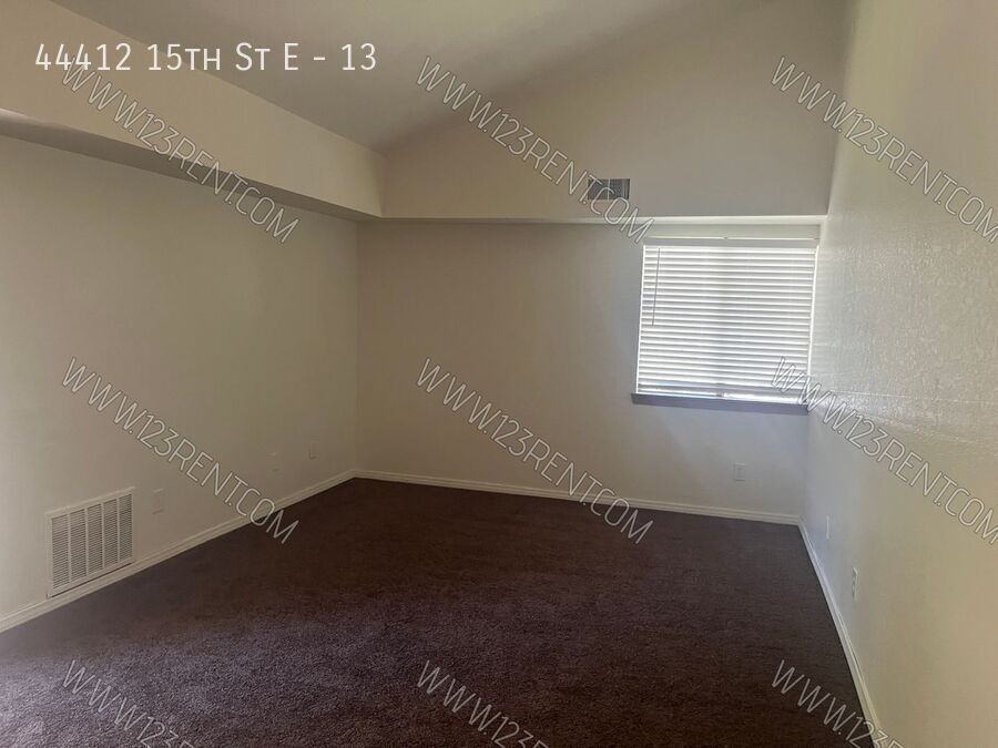 44412 15th St E #13 - Photo 2 of 19