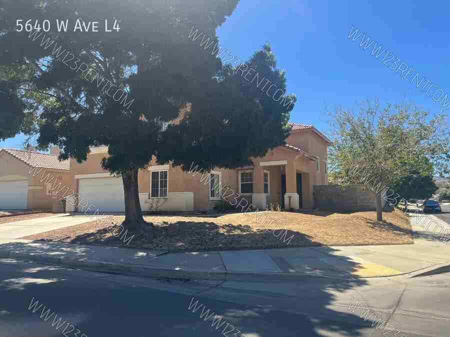 5640 W Avenue L4 - Photo 3 of 41