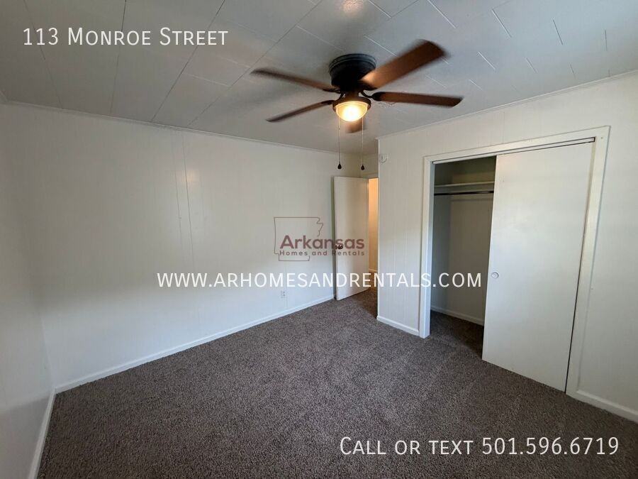 113 N Monroe St - Photo 7 of 12