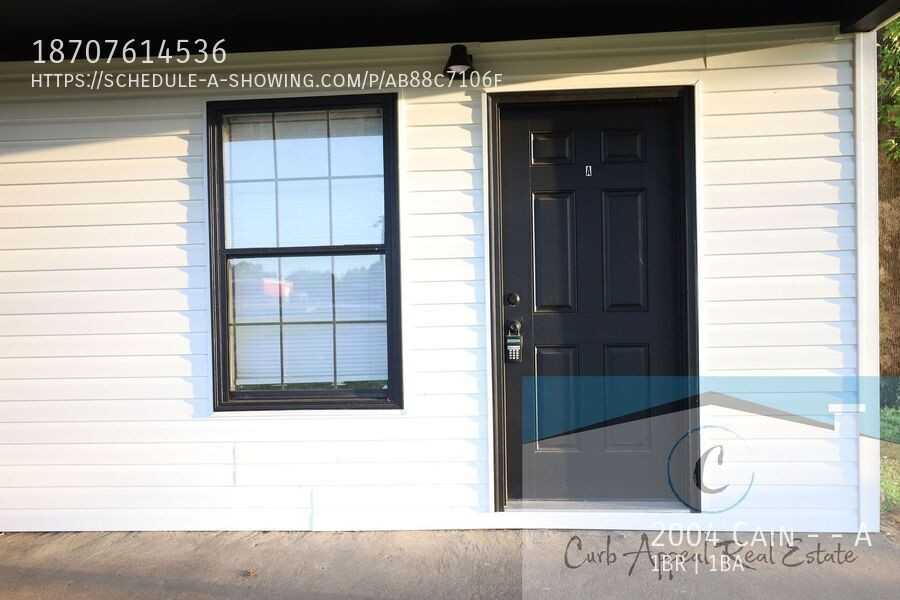 2004 Cain St #A - Photo 2 of 9