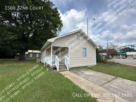 1500 32nd Ct - Photo 1 of 1