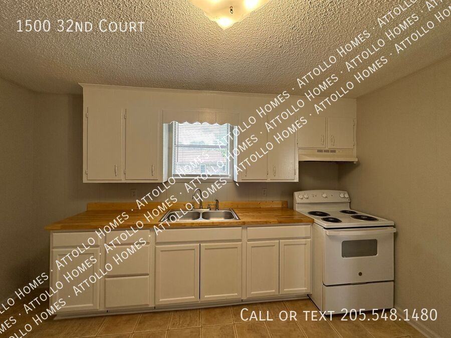 1500 32nd Ct - Photo 5 of 12