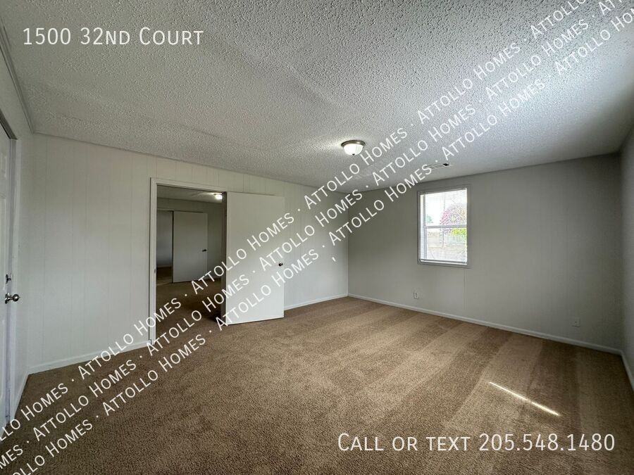 1500 32nd Ct - Photo 6 of 12