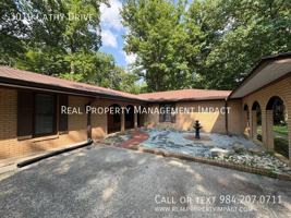 featured image of 3019 Cathy Dr